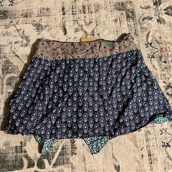 Earthbound skirt size Small / medium - Picture 2 of 3